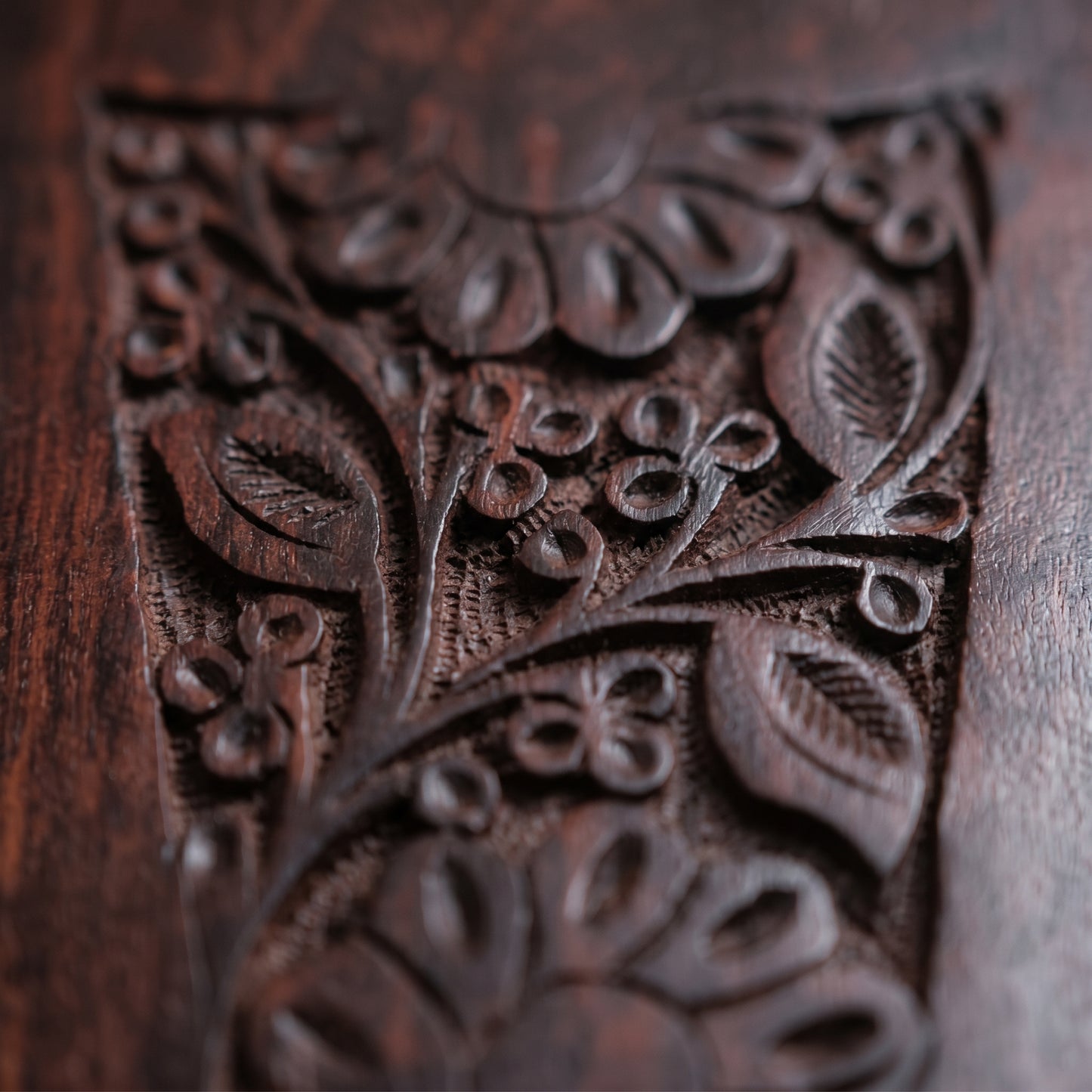 Luxury Handcrafted Sheesham Wood Bakhoor Burner – Large Decorative Oud & Incense Holder with Storage Drawer