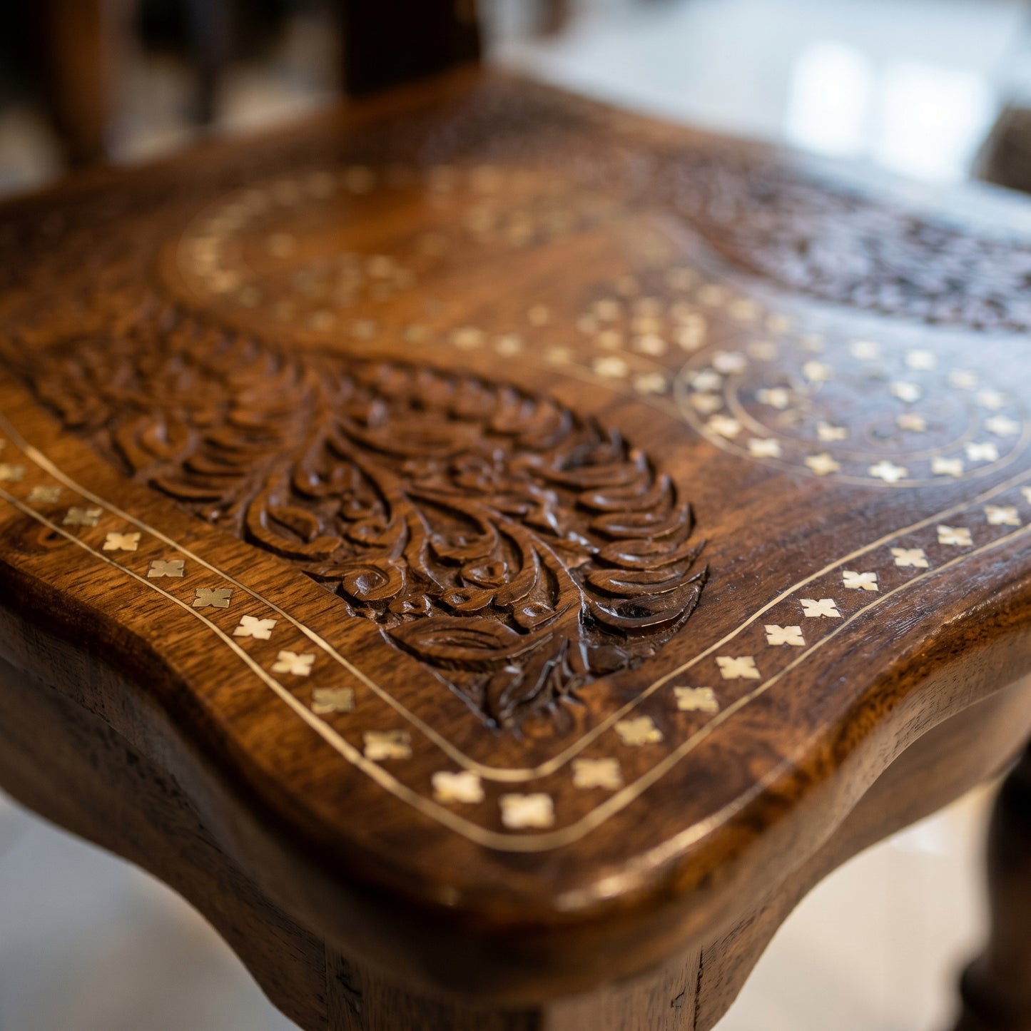 Handcrafted Sheesham Wooden Chair with Traditional Brass Inlay & Intricate Carved Design – Pakistani Chinioti Style
