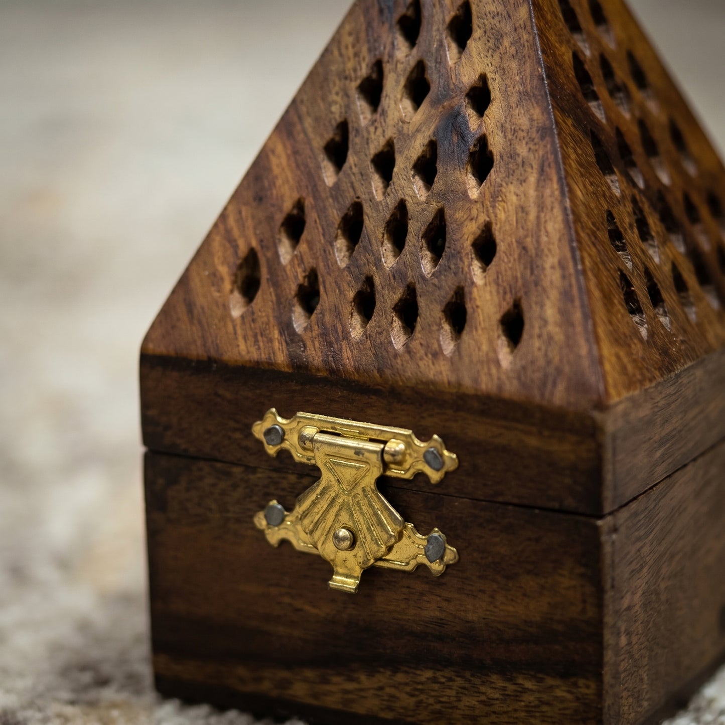 Premium Handcrafted Wooden Bakhoor Burner – Luxury Incense Burner Box with Brass Bowl