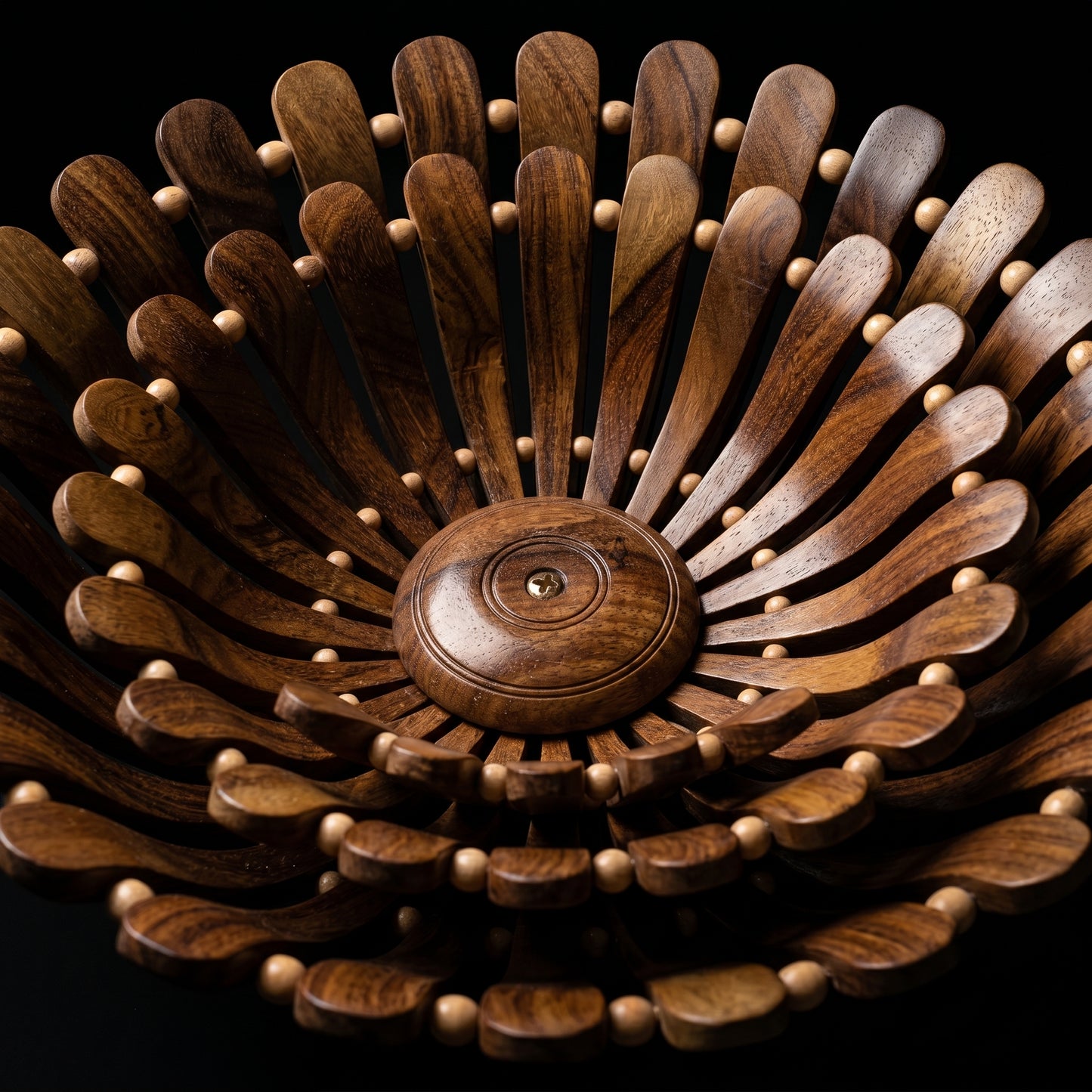 Luxury Handcrafted Wooden Fruit Basket Set – Decorative Serving Bowls (3 Pieces)