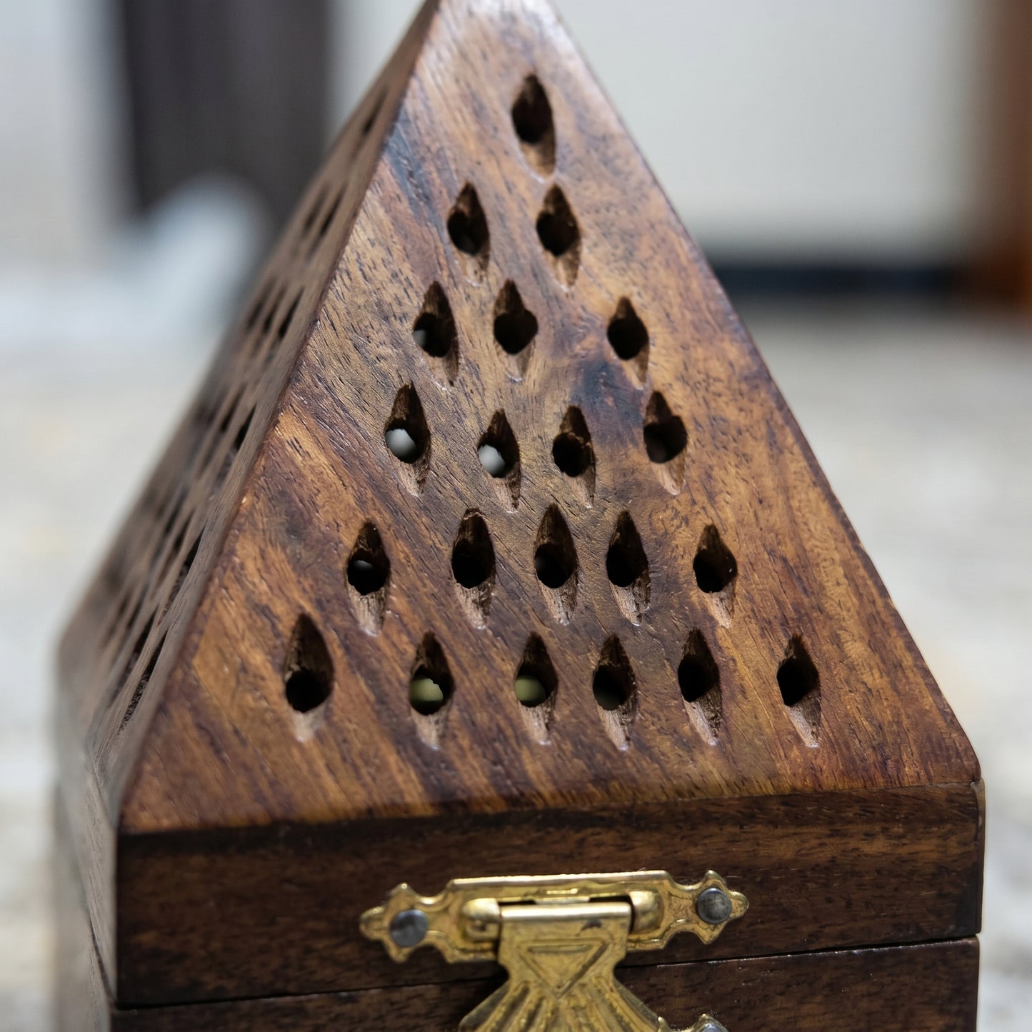 Premium Handcrafted Wooden Bakhoor Burner – Luxury Incense Burner Box with Brass Bowl