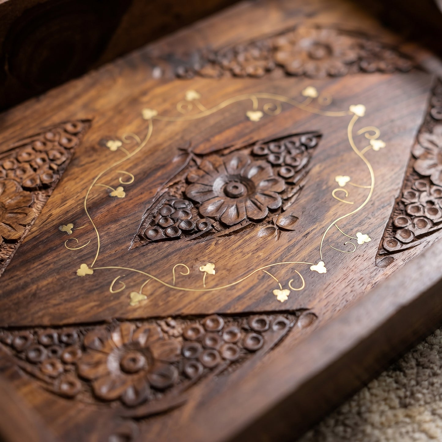 Luxury Handcrafted Sheesham Wood Serving Tray Set – Decorative Wooden Serving Platters with Brass Inlay (Set of 3)